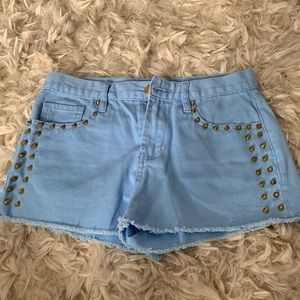 Jean shorts with stud design